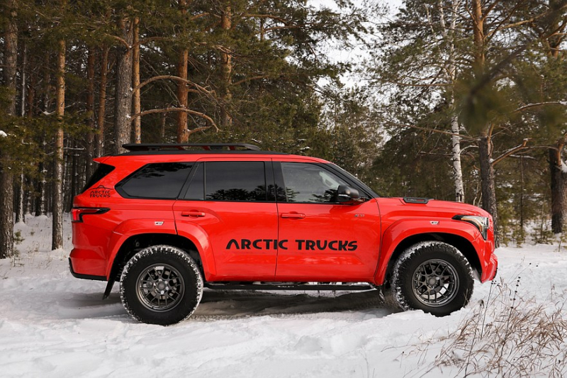 Внедорожник Toyota Sequoia представлен в России в суровой версии от Arctic Trucks