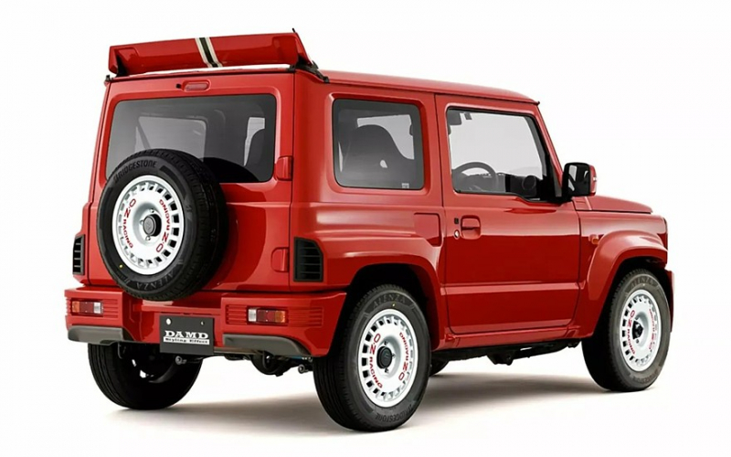 Suzuki Jimny встретит Новый год в масках Lancia Delta Integrale и Renault 5 Turbo