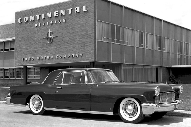 Mark II, но не Toyota и даже не Lincoln: как Ford своим Continental бросил вызов Rolls-Royce