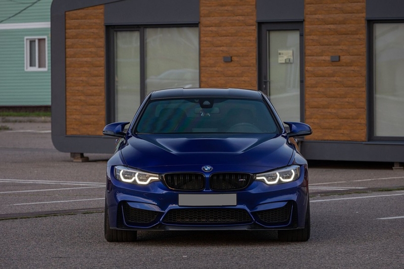 Карбоновый кардан, 460 сил и хлипкая подвеска: опыт владения BMW M4 CS I F82