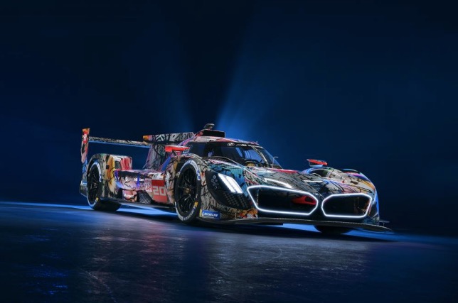 Ле-Ман: В BMW представили яркий M Hybrid V8 Art Car